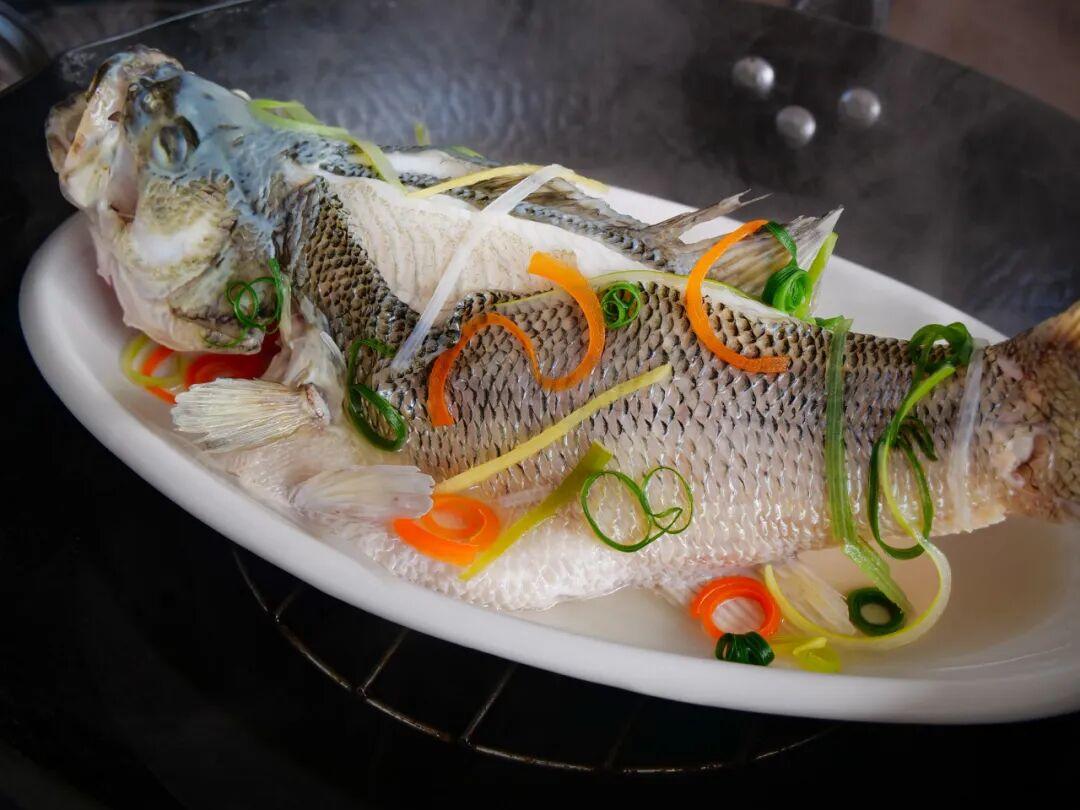 清蒸鲈鱼.jpg 清蒸鲈鱼.jpg